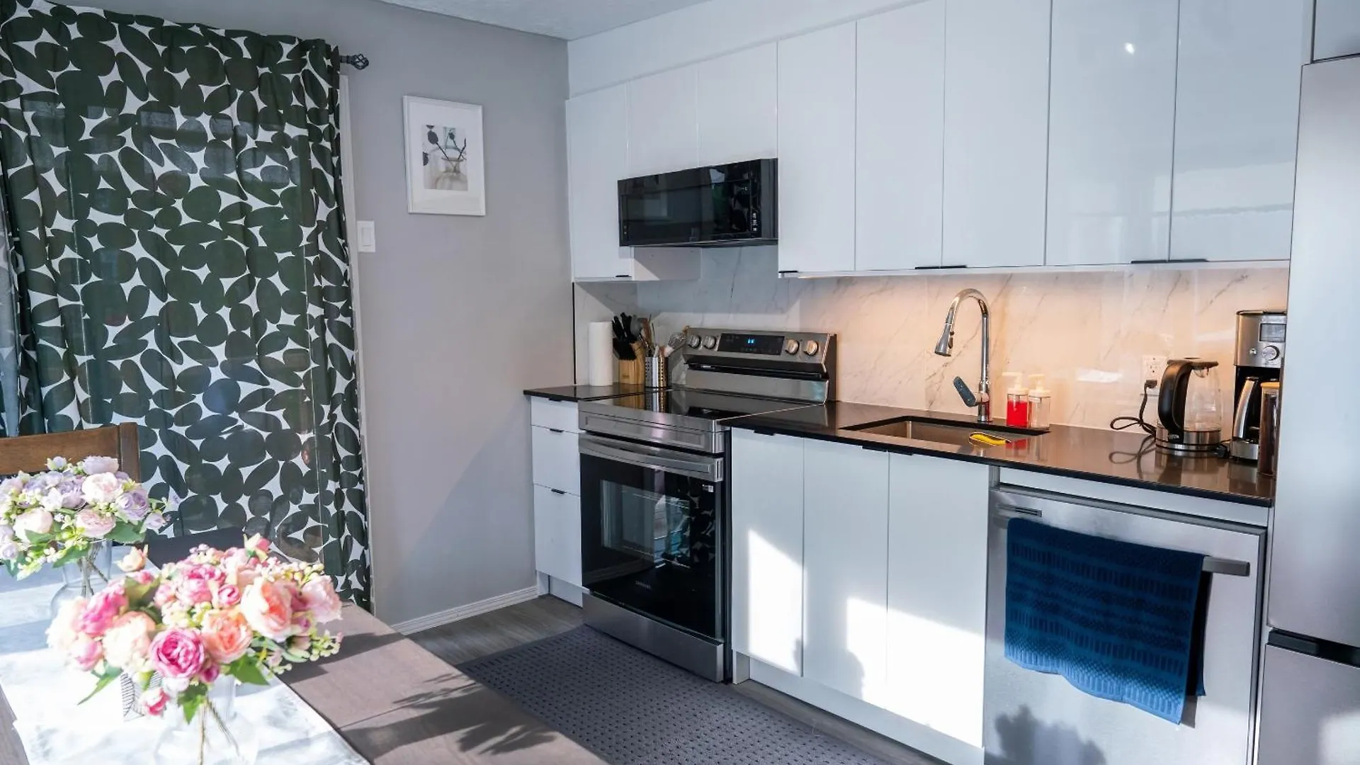 몬트리올 Detached House Near Metro With Private Parking 빌라