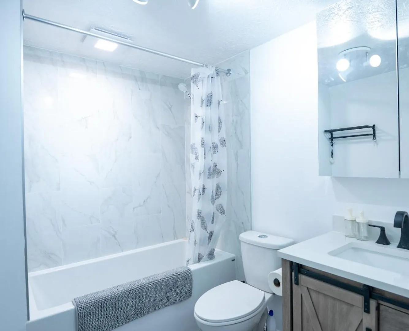 Detached House Near Metro With Private Parking Villa Montreal 0*,