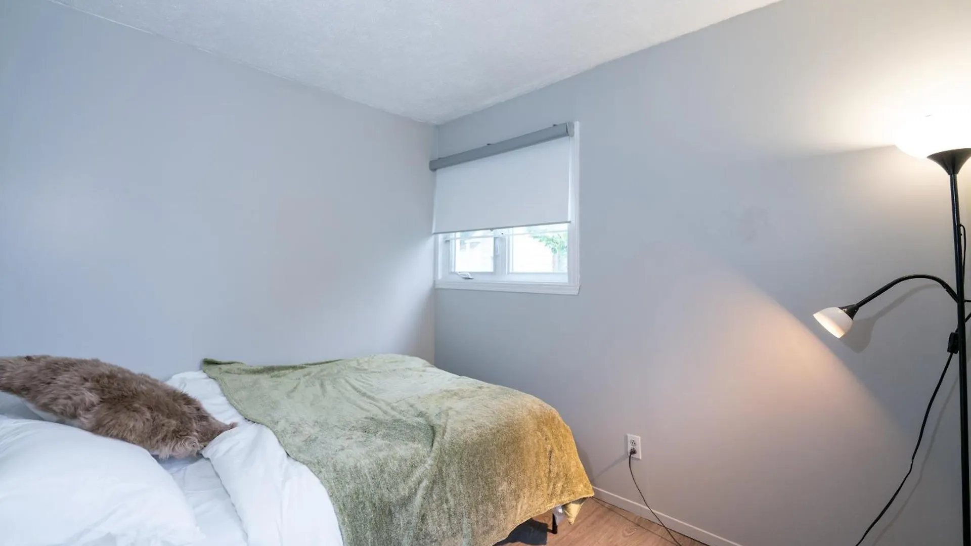 Detached House Near Metro With Private Parking Villa Montreal